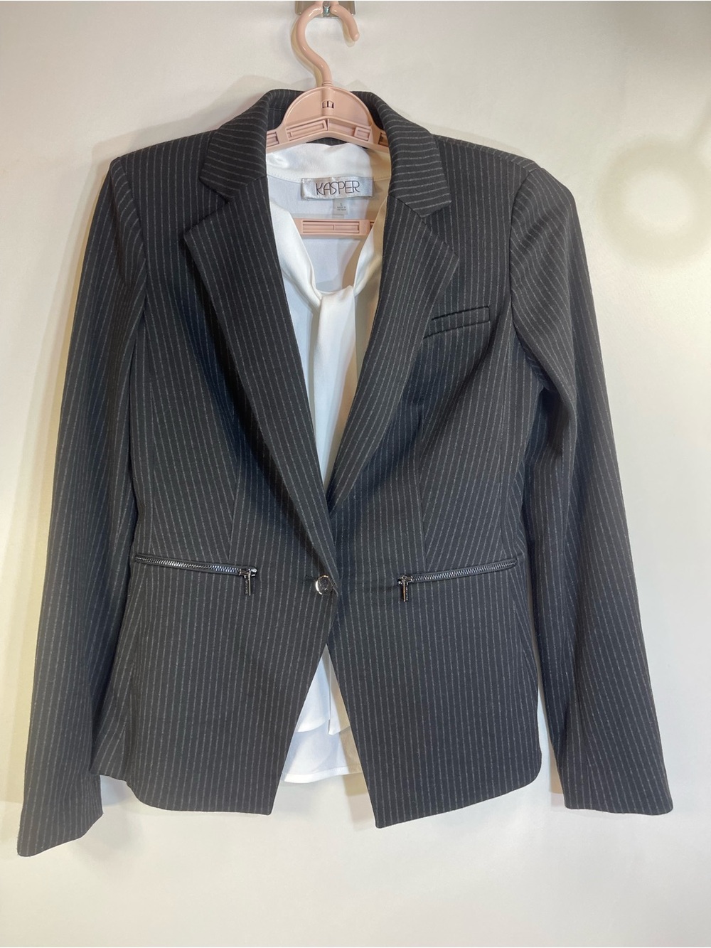 Calvin Klein Grey Pinstripe Blazer Office Sz 2 & Kasper Sleeveless Top Sm White